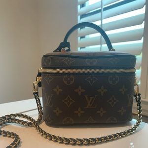 Meet your Posher, Luxe